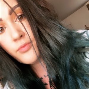 Meet your Posher, Catherine